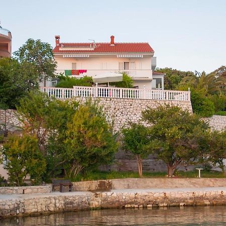 Apartments And Rooms By The Sea Supetarska Draga - Gonar, Rab - 16761 ภายนอก รูปภาพ